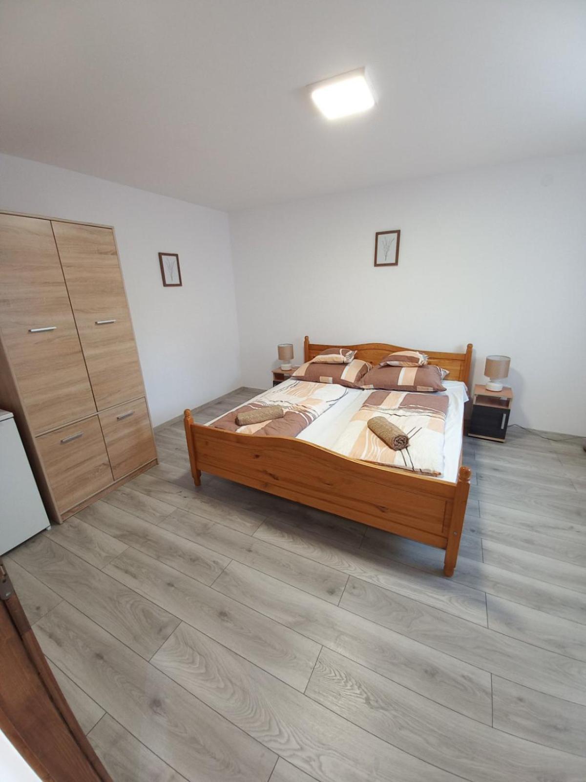 Oazis Apartman Sárospatak Εξωτερικό φωτογραφία